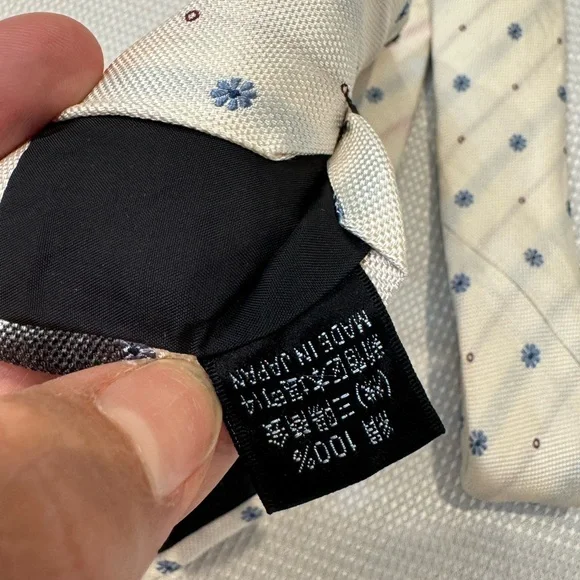 Authentic Burberry men’s silk scarf
